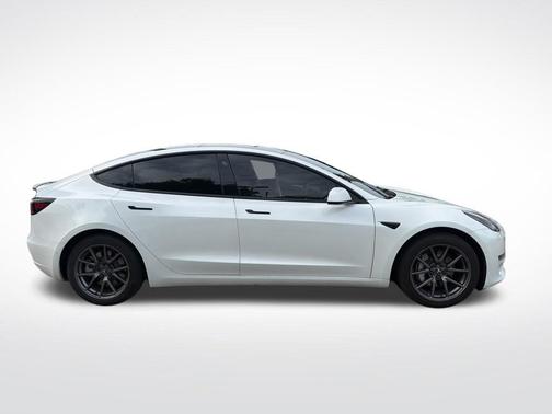 Pearl White Multi 2022 Tesla Model 3 Base