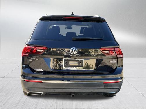 2018 Volkswagen Tiguan 2.0T SEL Premium