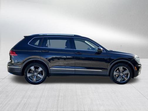 2018 Volkswagen Tiguan 2.0T SEL Premium