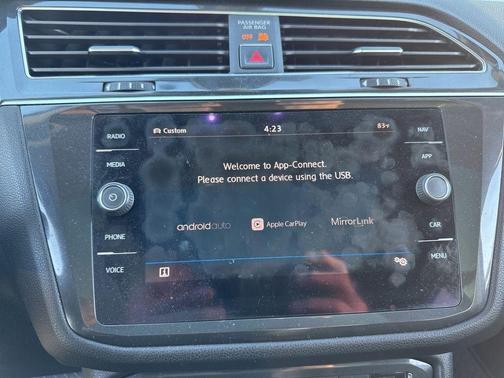 2018 Volkswagen Tiguan 2.0T SEL Premium