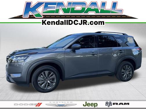 2023 Nissan Pathfinder SV