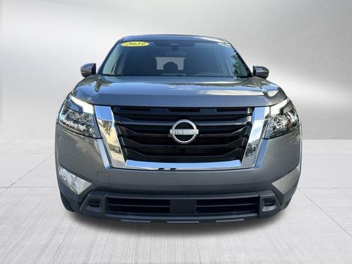 2023 Nissan Pathfinder SV