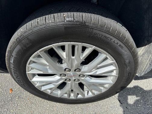 Summit White 2024 GMC Acadia Elevation