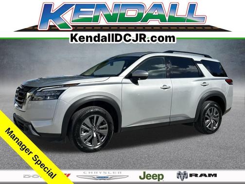 2025 Nissan Pathfinder SV