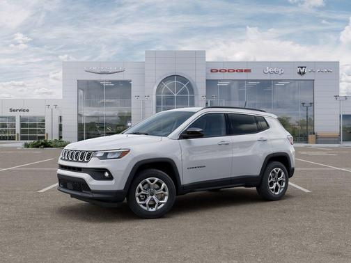 Bright White Clearcoat 2026 Jeep Compass Latitude