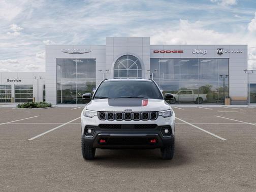 Bright White Clearcoat 2026 Jeep Compass Trailhawk