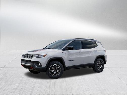 Bright White Clearcoat 2026 Jeep Compass Trailhawk