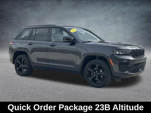 2024 Jeep Grand Cherokee Laredo