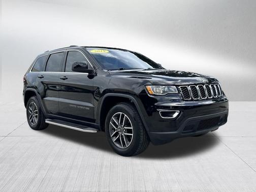 Diamond Black 2019 Jeep Grand Cherokee Laredo E