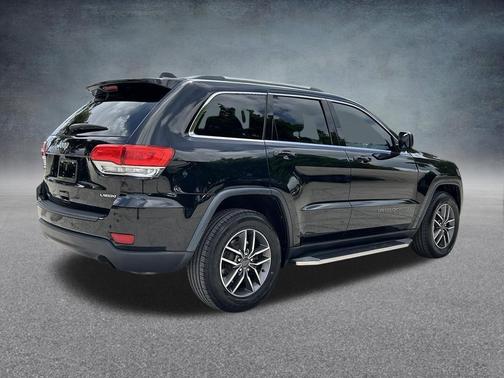 Diamond Black 2019 Jeep Grand Cherokee Laredo E
