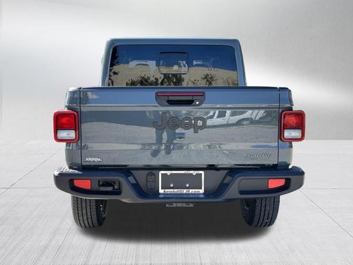 Anvil Clearcoat 2026 Jeep Gladiator Sahara