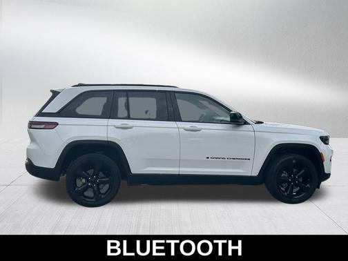 2024 Jeep Grand Cherokee Laredo