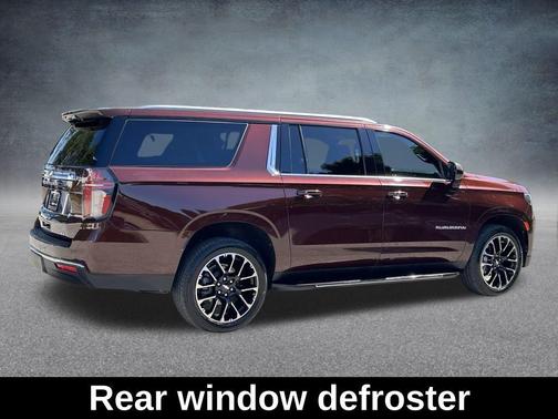 2022 Chevrolet Suburban LT