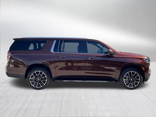 2022 Chevrolet Suburban LT