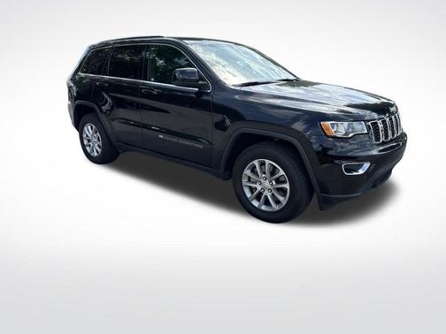 Diamond Black 2022 Jeep Grand Cherokee WK Laredo E