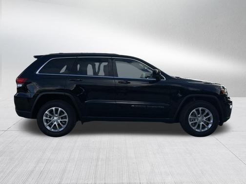 Diamond Black 2022 Jeep Grand Cherokee WK Laredo E