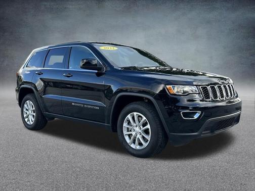 Diamond Black 2022 Jeep Grand Cherokee WK Laredo E