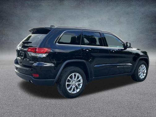 Diamond Black 2022 Jeep Grand Cherokee WK Laredo E
