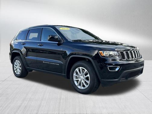 Diamond Black 2022 Jeep Grand Cherokee WK Laredo E