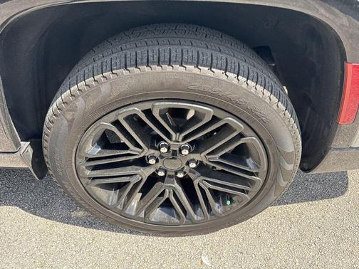 2024 Jeep Wagoneer L Base