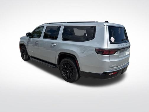 2024 Jeep Wagoneer L Base