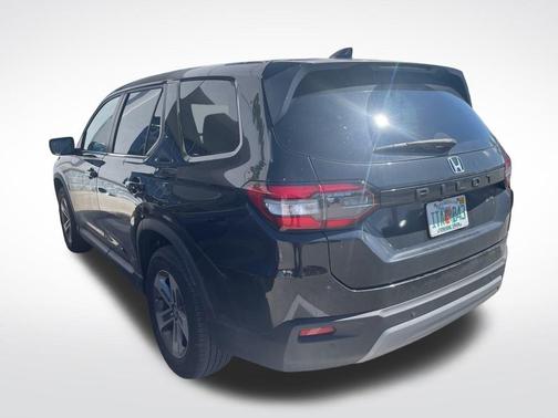 2023 Honda Pilot EX-L 7-Passenger