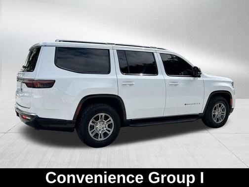 2023 Jeep Wagoneer Base