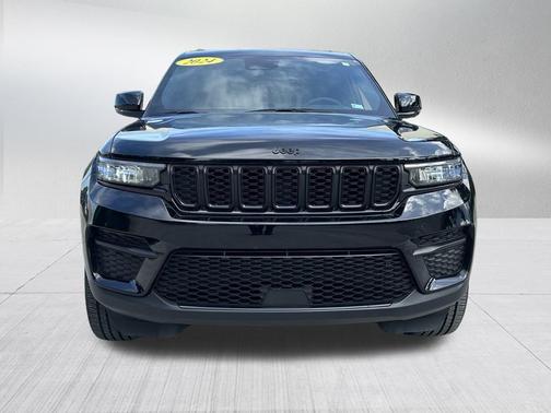 2024 Jeep Grand Cherokee Laredo