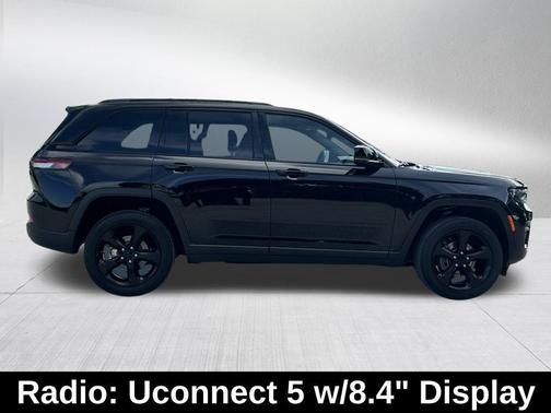 2024 Jeep Grand Cherokee Laredo