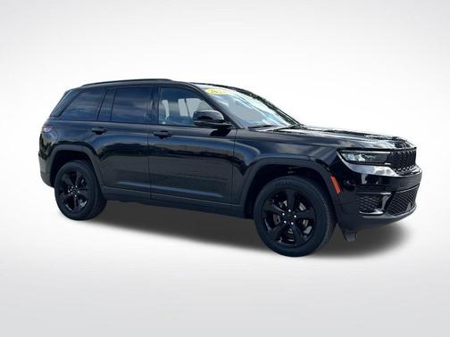 2024 Jeep Grand Cherokee Laredo