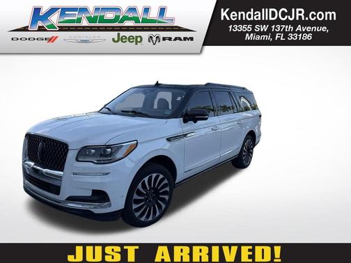White Metallic 2022 Lincoln Navigator L Black Label