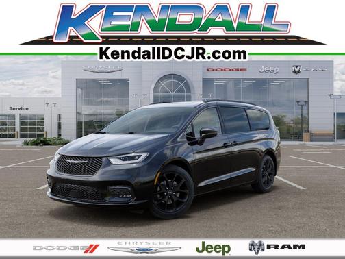 Diamond Black 2026 Chrysler Pacifica Limited