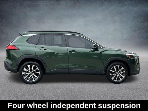 2022 Toyota Corolla Cross XLE