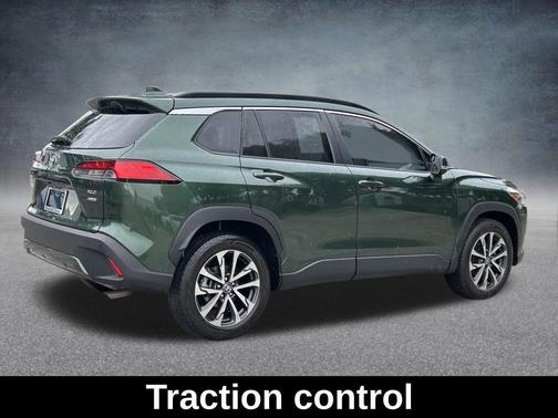 2022 Toyota Corolla Cross XLE