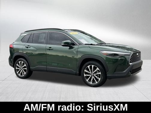 2022 Toyota Corolla Cross XLE