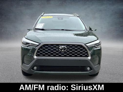 2022 Toyota Corolla Cross XLE
