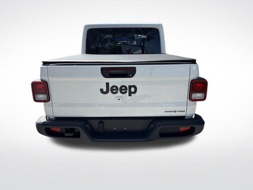 Bright White Clearcoat 2025 Jeep Gladiator High Tide