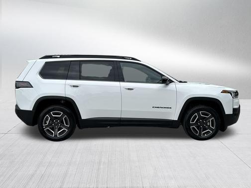 2026 Jeep Cherokee LAREDO/LIMITED