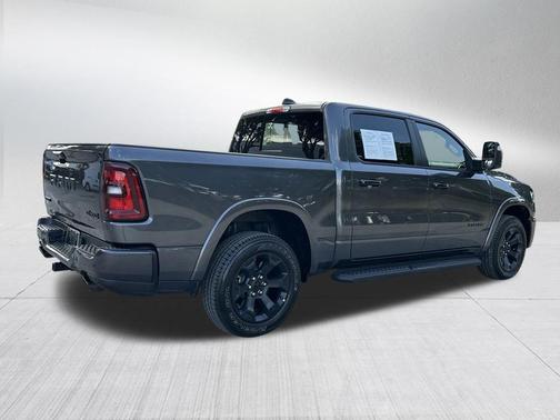 Granite Crystal Clearcoat Metallic 2025 RAM 1500 Big Horn/Lone Star