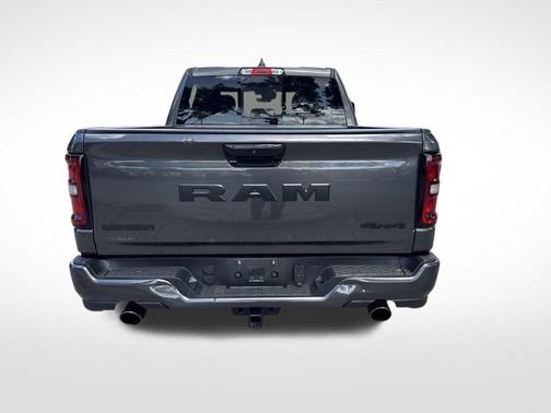 Crystal Metallic 2025 RAM 1500 Big Horn/Lone Star