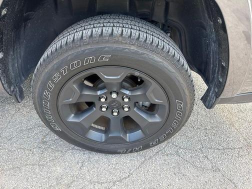 Granite Crystal Clearcoat Metallic 2025 RAM 1500 Big Horn/Lone Star
