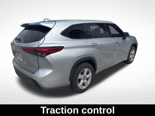 2021 Toyota Highlander LE