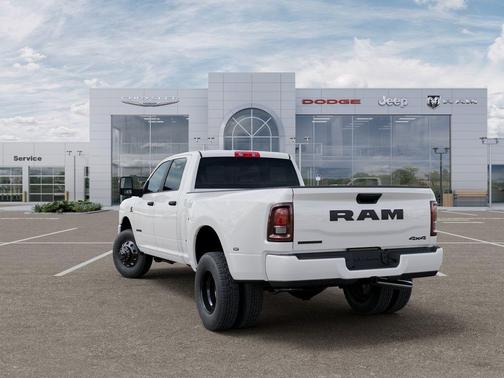 Bright White Clearcoat 2026 RAM 3500 Big Horn