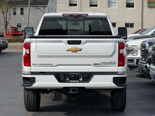 2022 Chevrolet Silverado 2500 High Country