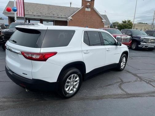 2021 Chevrolet Traverse LS