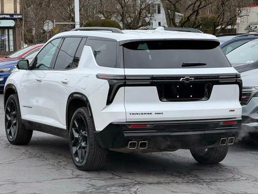 2025 Chevrolet Traverse RS