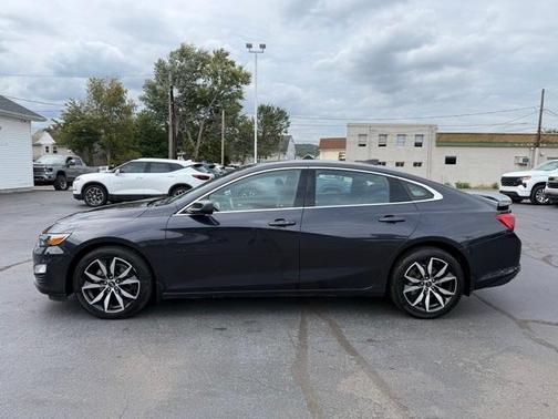 2022 Chevrolet Malibu RS