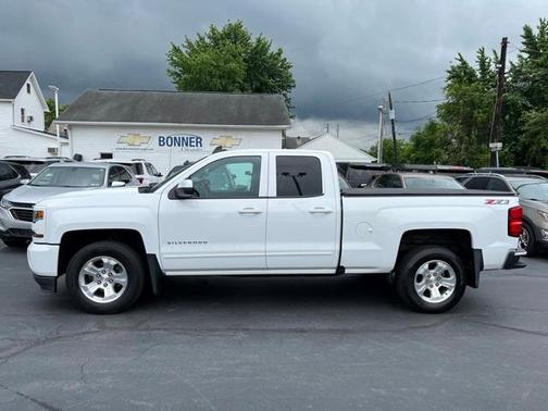 Photo 4 of 21 of 2018 Chevrolet Silverado 1500 LT