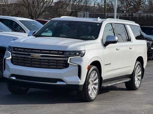 2023 Chevrolet Suburban Premier