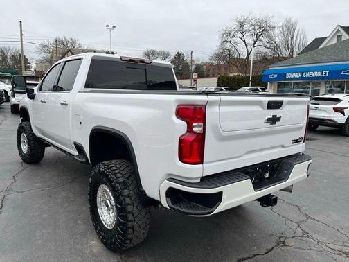 2022 Chevrolet Silverado 2500 High Country